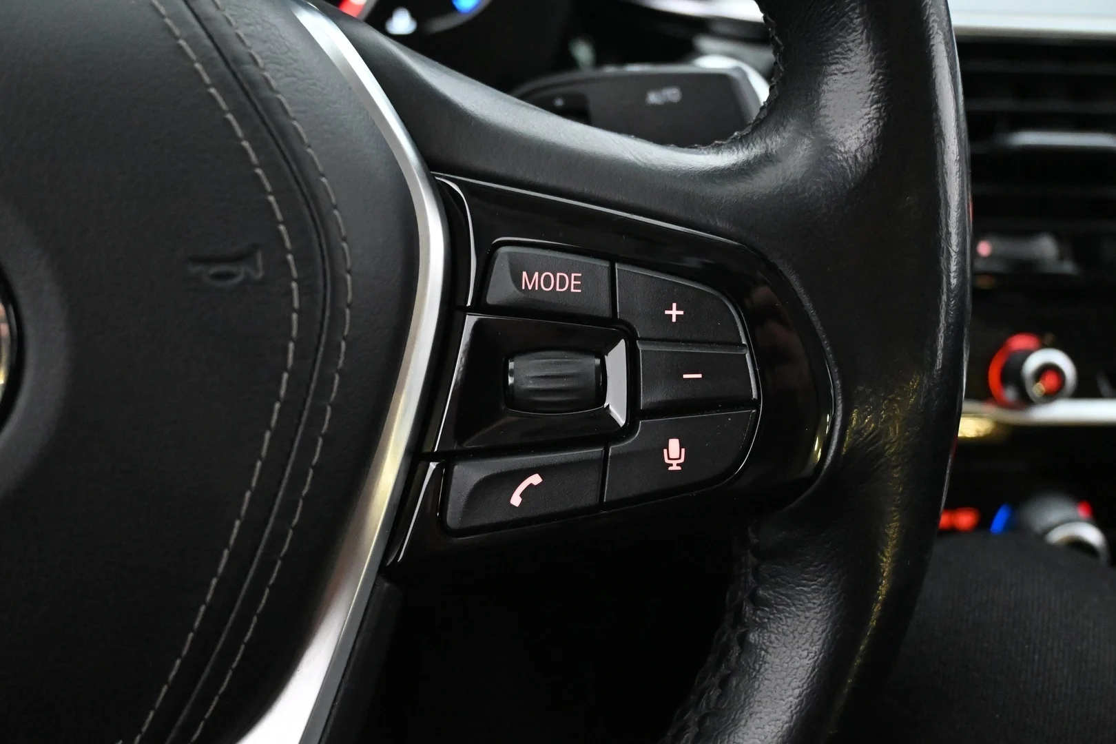 Car Image - 61VK8smNJXrtCe52y8FkfT