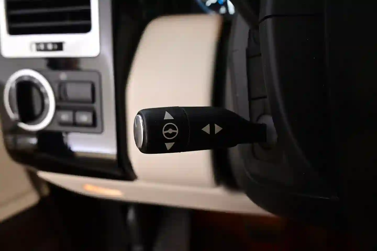 Car Image - 3iL7OUb78S7IXHsC8DqdZa