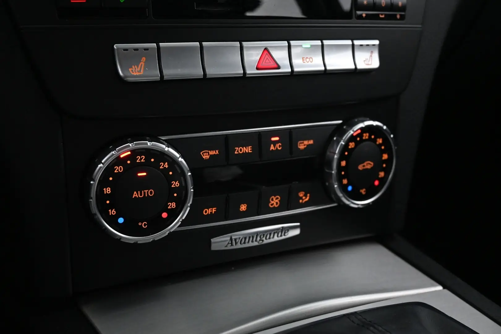 Car Image - Vd2DKOTgNk8j20LxE4E9e