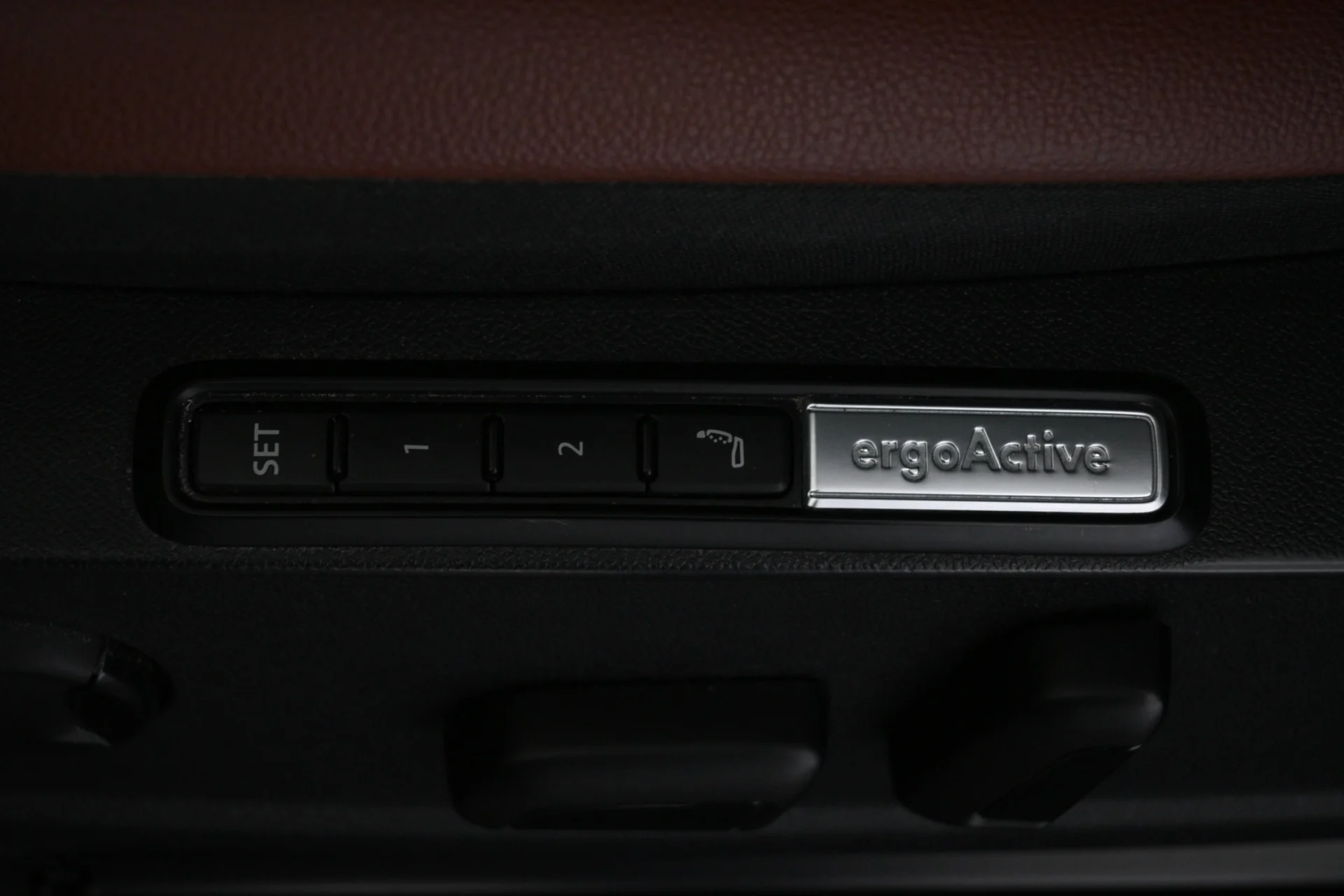 Car Image - 5oWUTrgWsfEINOvTITlw1N