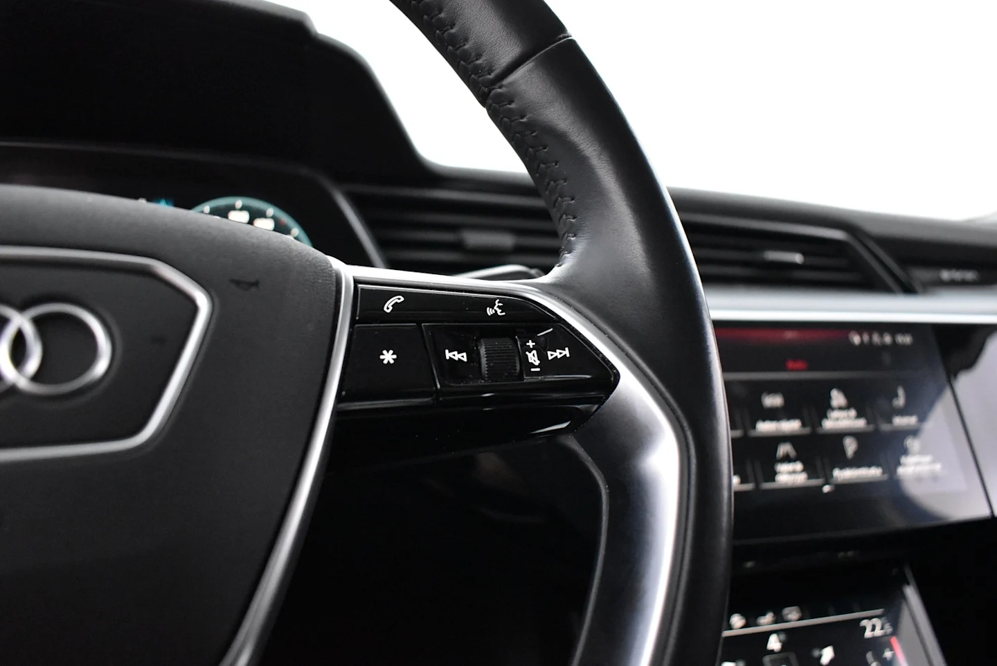 Car Image - 2Lp3WN3dlr0nvEcMC4sb4p
