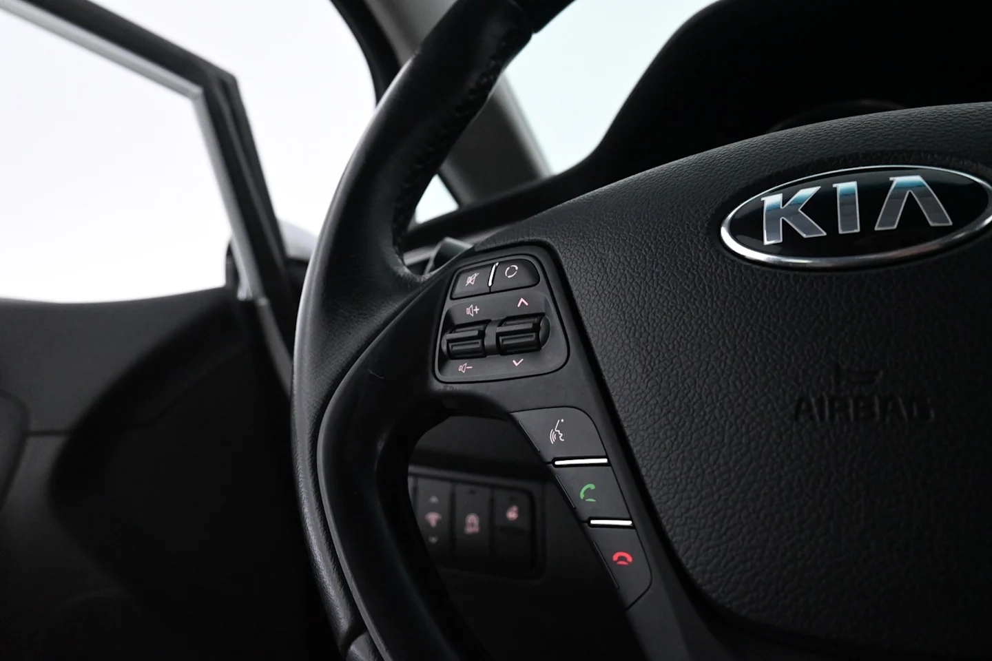 Car Image - N6EtLPUhw4DhRCRuXdISM