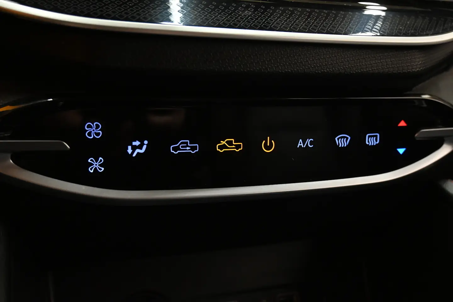 Car Image - 3PxO85eEWDreh4XeV8eHEC