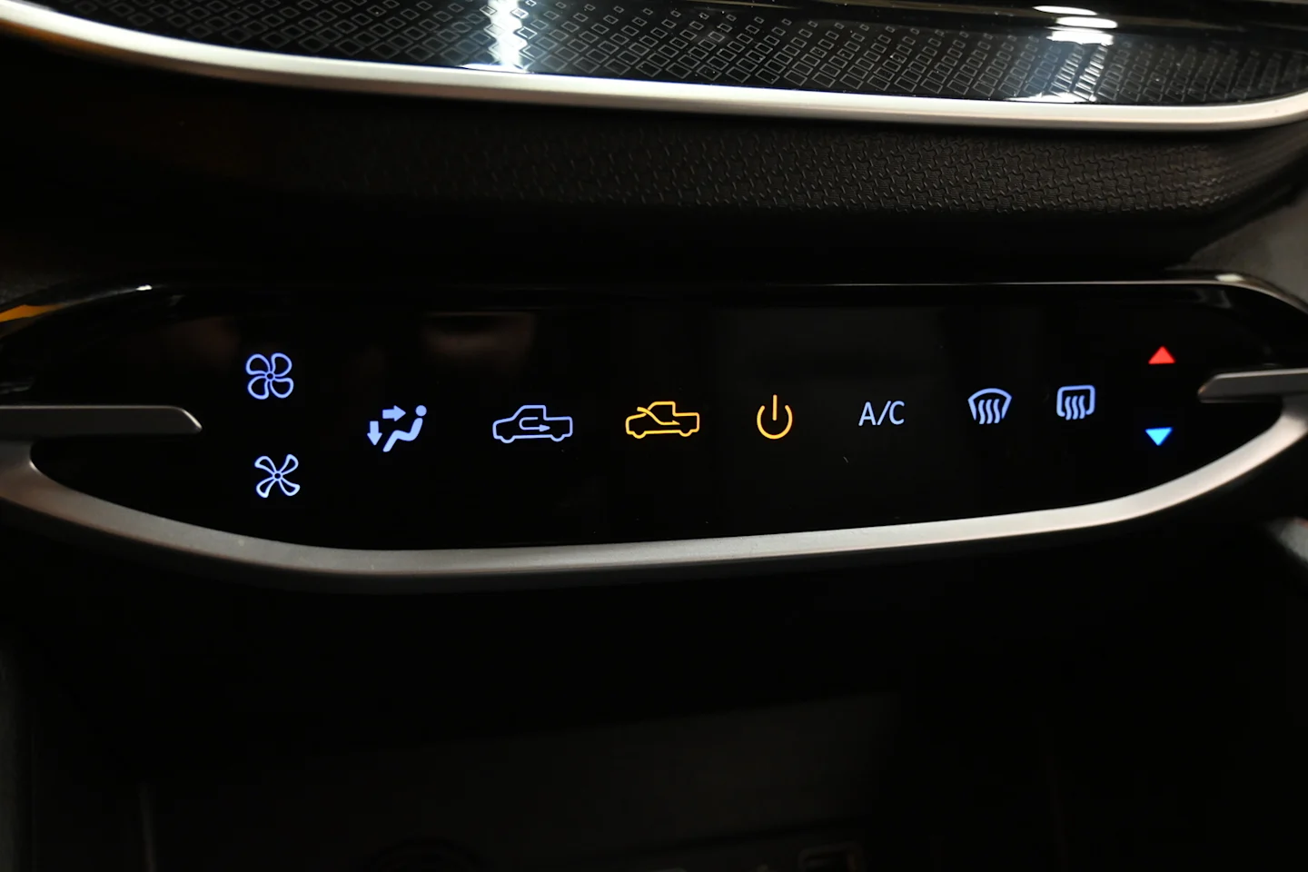 Car Image - 3PxO85eEWDreh4XeV8eHEC
