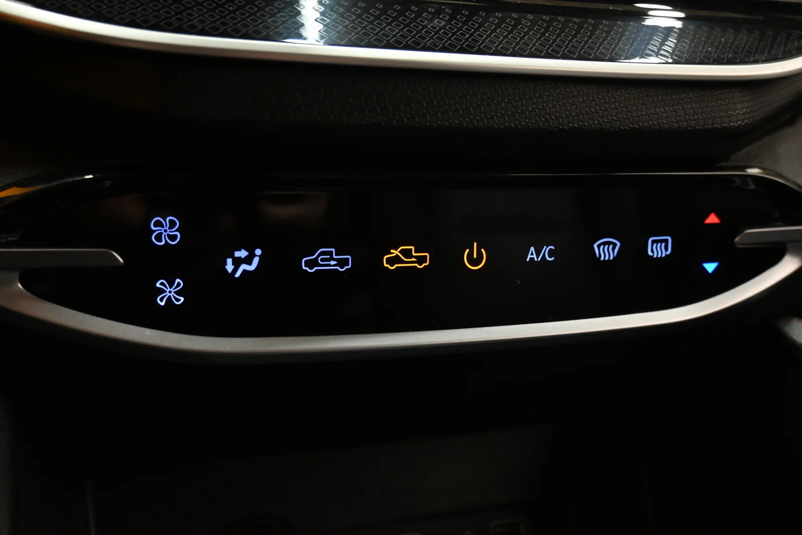 Car Image - 3PxO85eEWDreh4XeV8eHEC