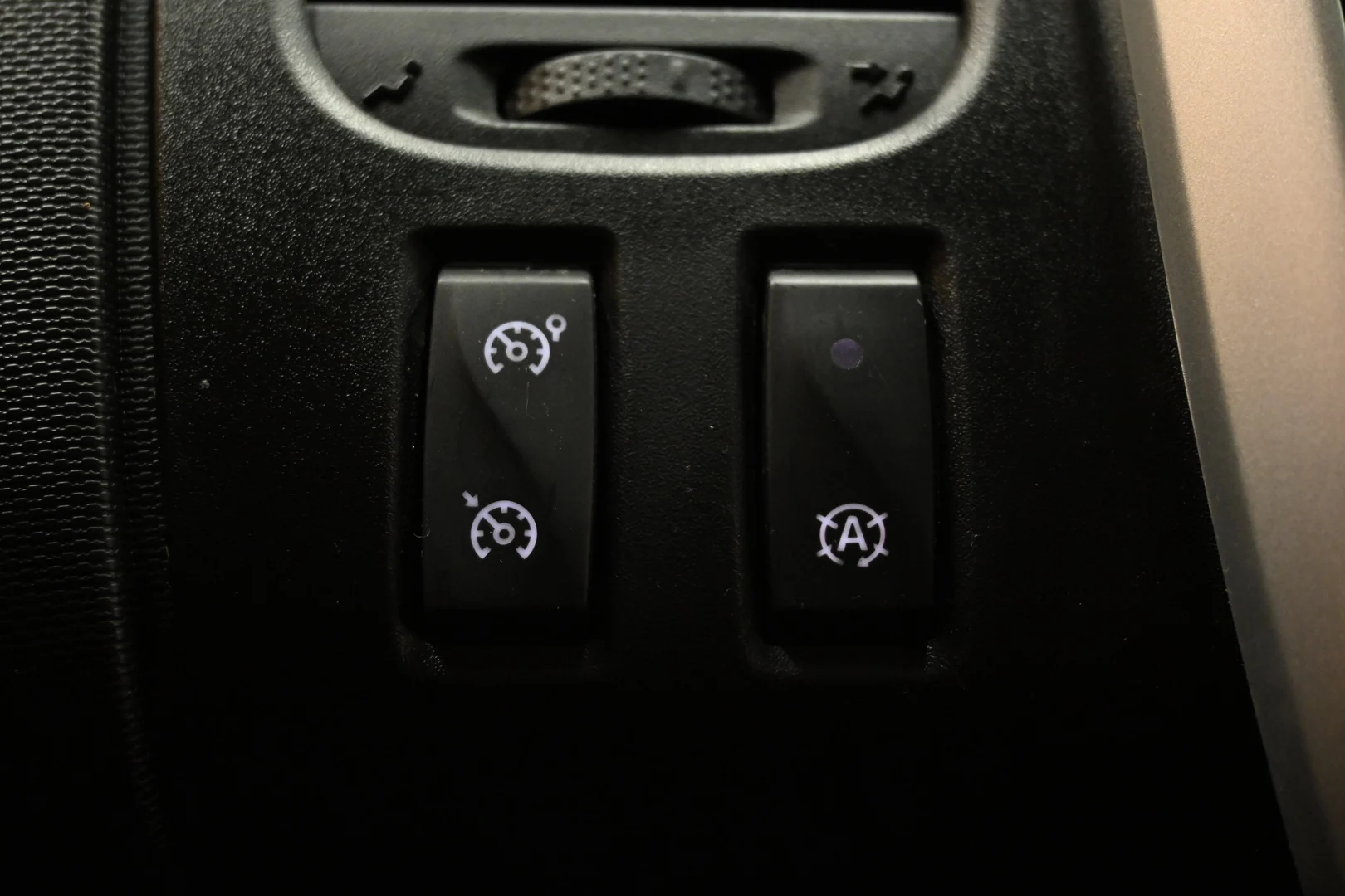 Car Image - 21BSkIY9iq2s4ng7hYKoZg