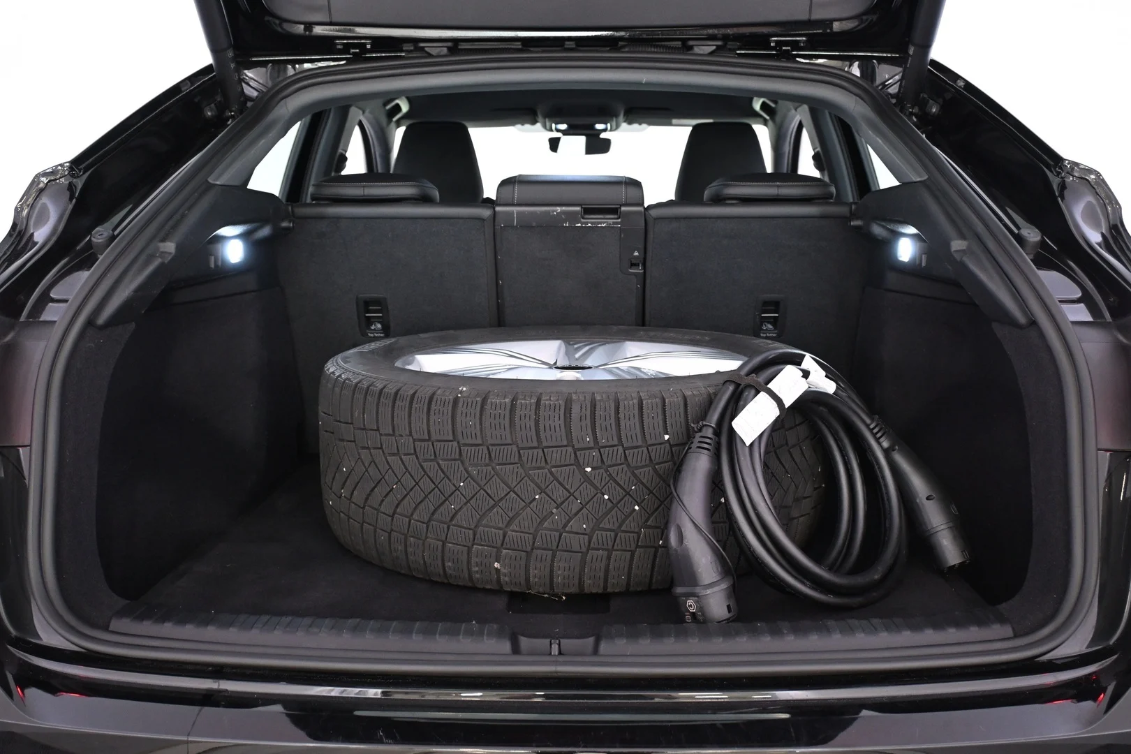 Car Image - 407dLur7D8zhgMImtNDlmB