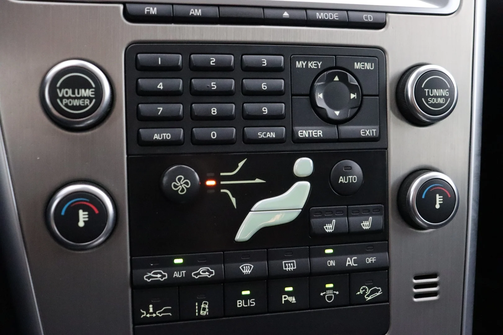 Car Image - 6C1GRVdaTu2cnsf7SyteoQ