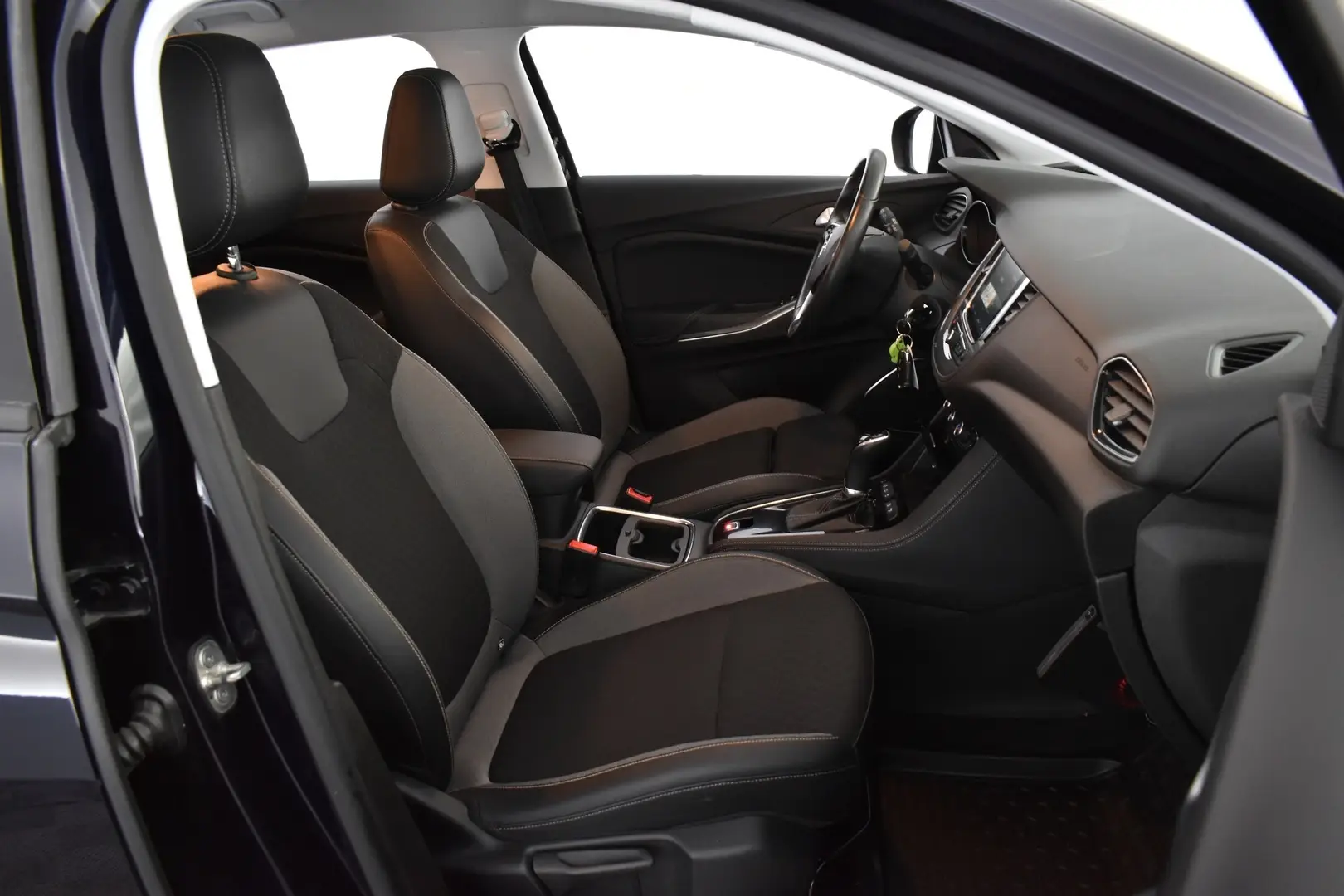 Car Image - 7uA2CujHo0EfFXWpRgNWjt