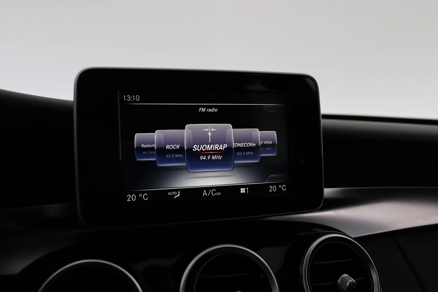 Car Image - 4KqVovLujRbjfX7Gs6iTWQ