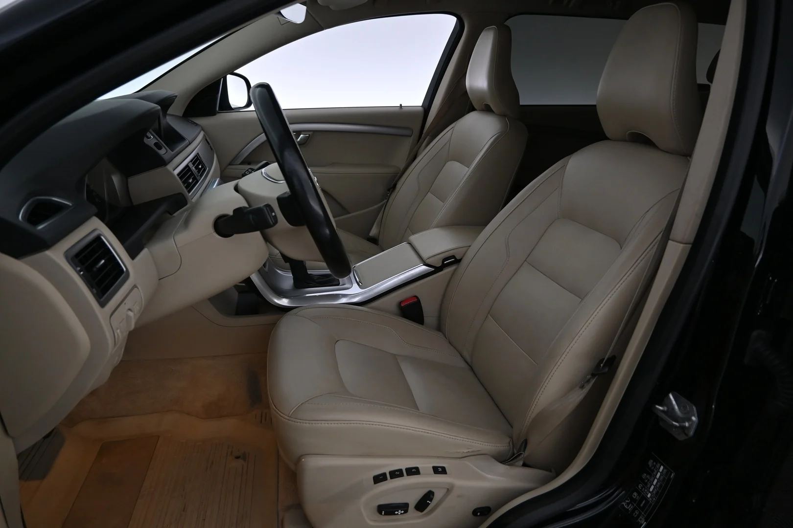 Car Image - 5XDjZaf4LDem7d91QFyuMG