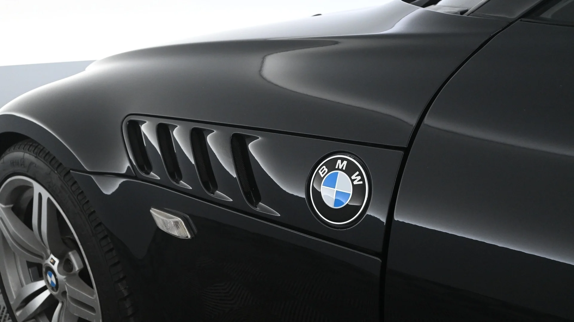 Car Image - 2BO1k5tU82i3FrjKZK7WkJ