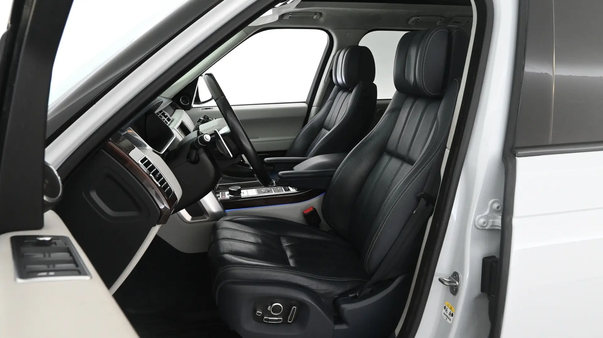 Car Image - 1WG56KSwSB8yQc2U02Q44h