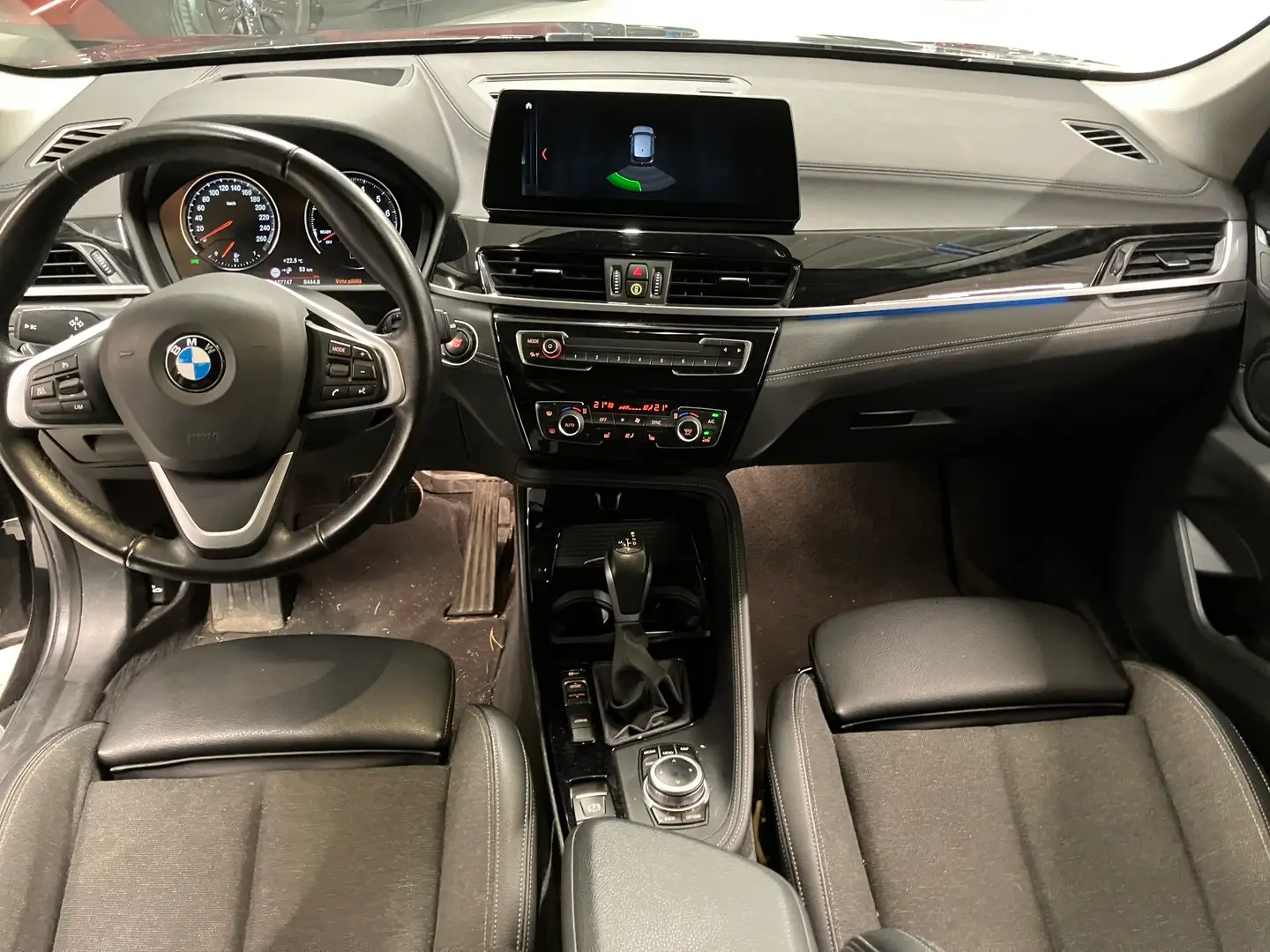 Car Image - 3ycjpo3YHpW7nm8KDCBieH