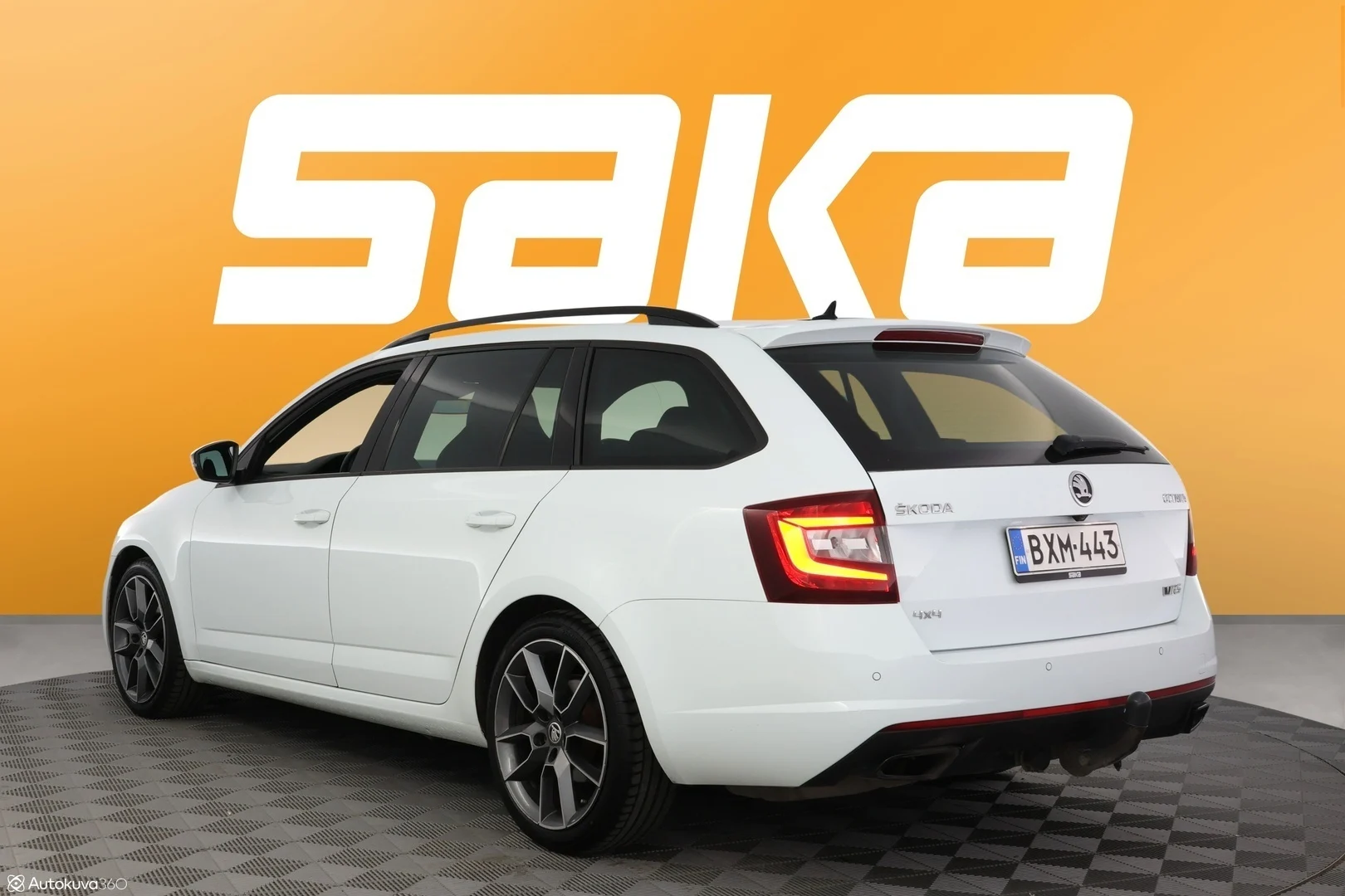 Car Image - 667502U7SgcxENVETXw9Ne