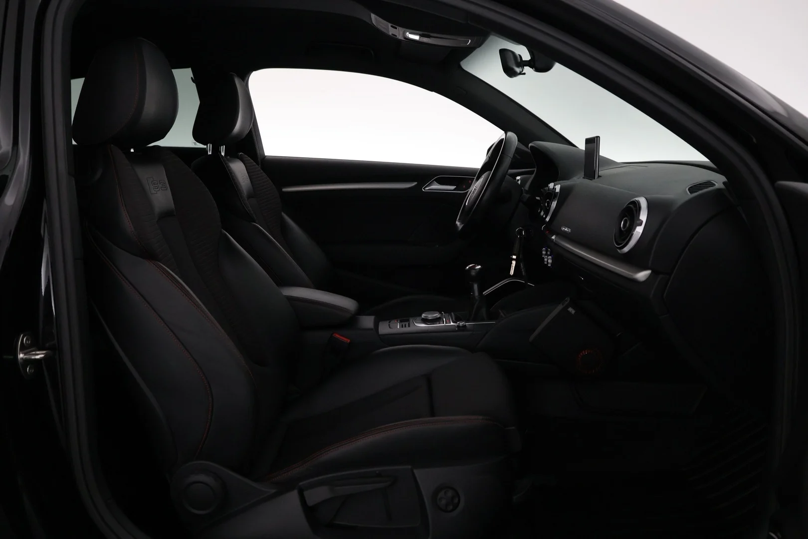 Car Image - 6apWrUNUeAkLcWQqoXQqsi