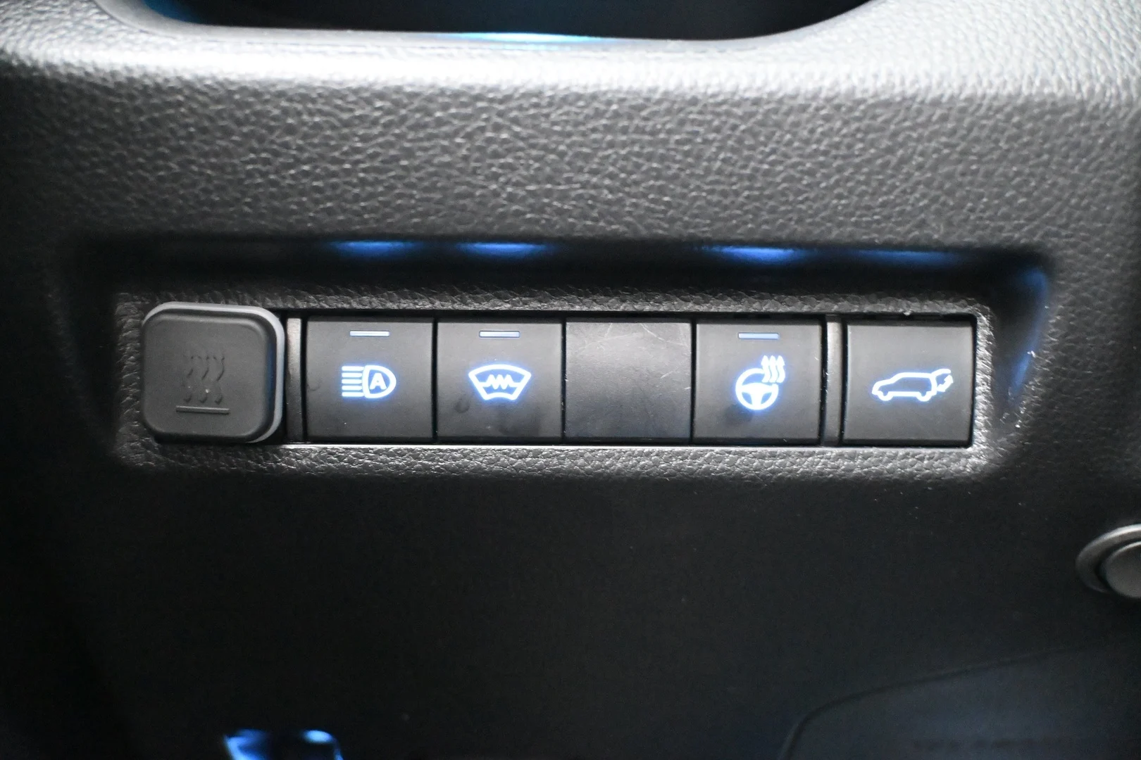 Car Image - 14r7jYxwnQz2dLcu2LDmxW