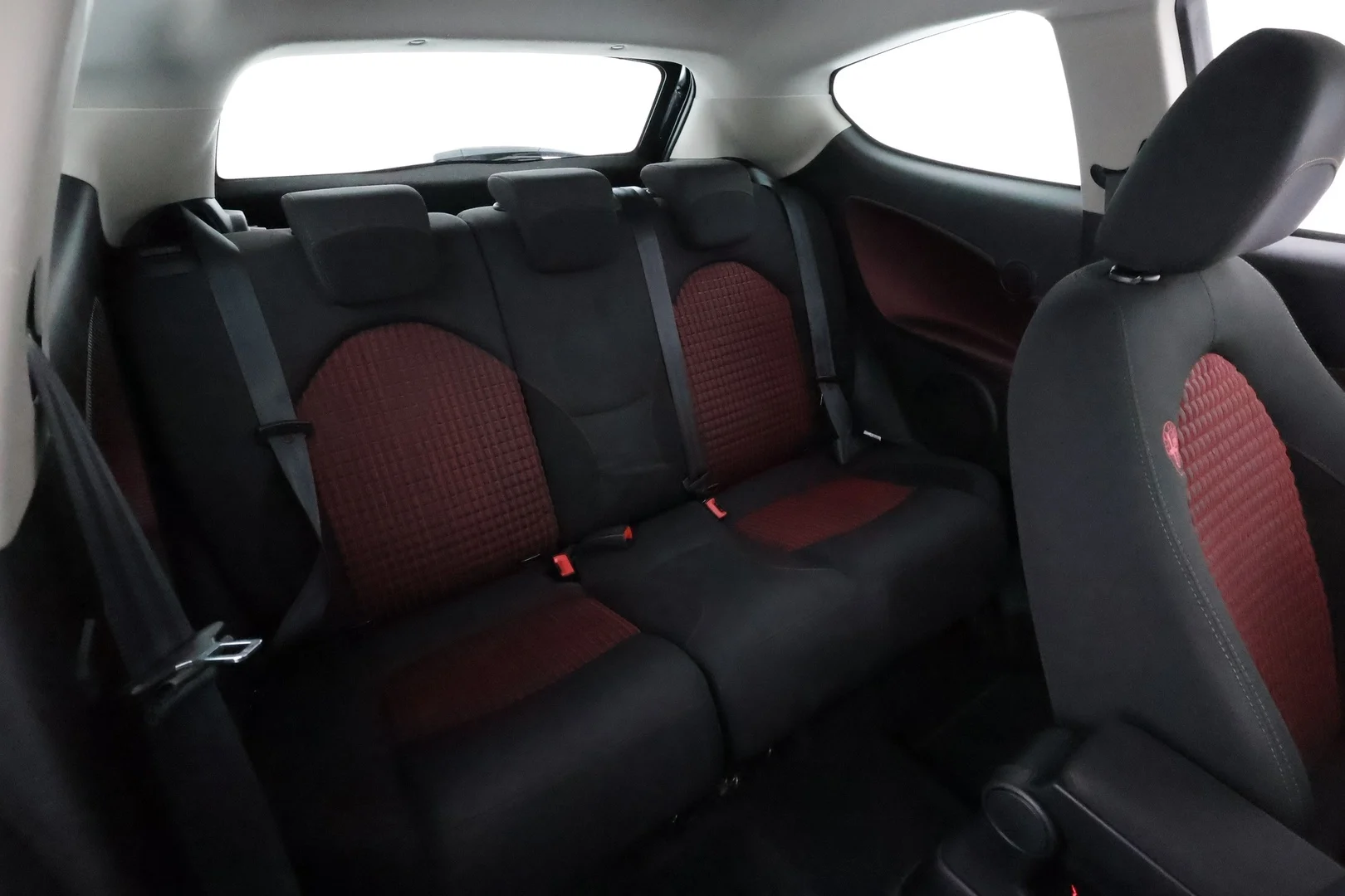 Car Image - 48kqMDcM0lTzXrXPMv5Nf2