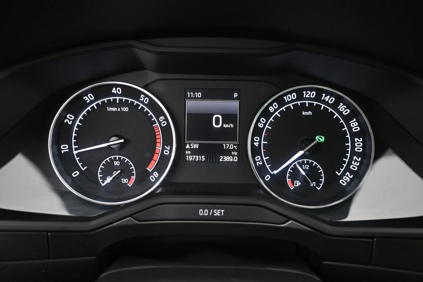 Car Image - 5j9uRxQ9IPiWzGhajdBg4W