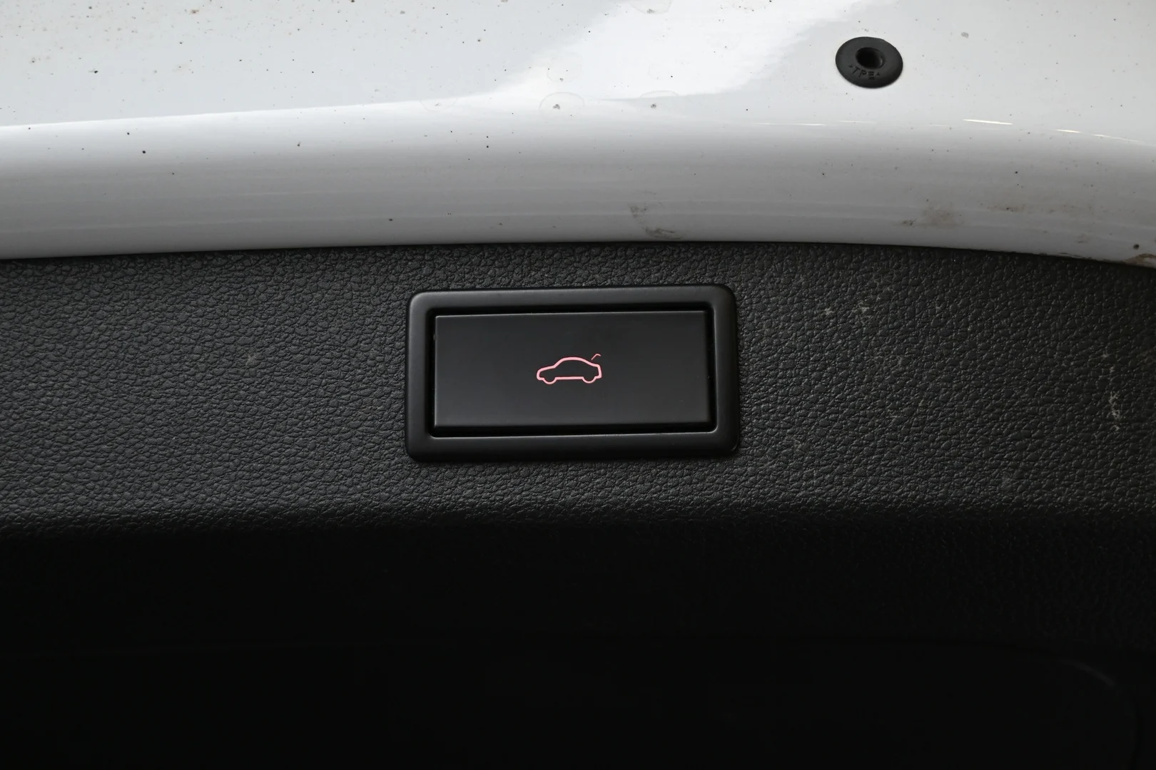 Car Image - 4kWf4DLbzT6Cdh8F7LGxhS