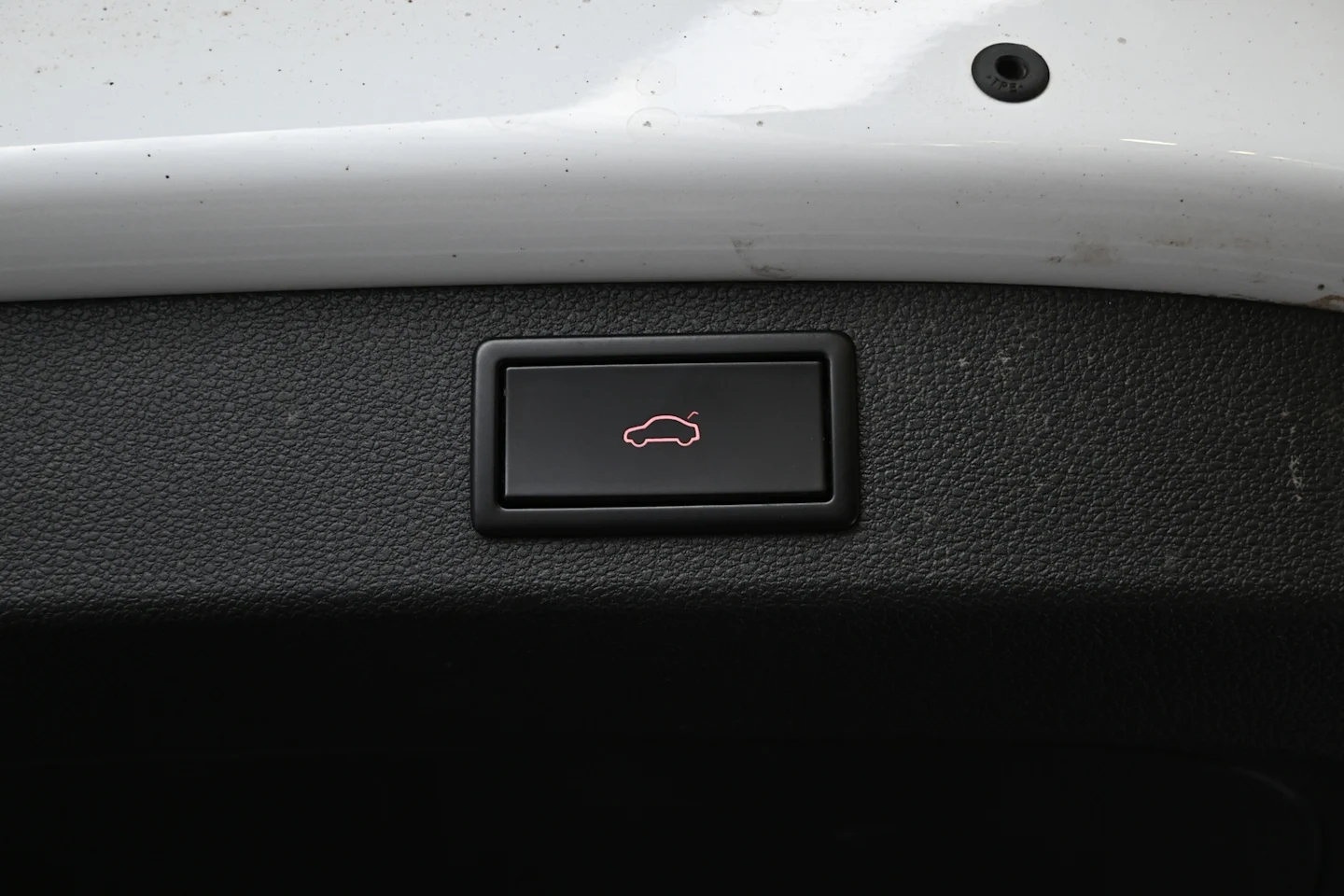 Car Image - 4kWf4DLbzT6Cdh8F7LGxhS