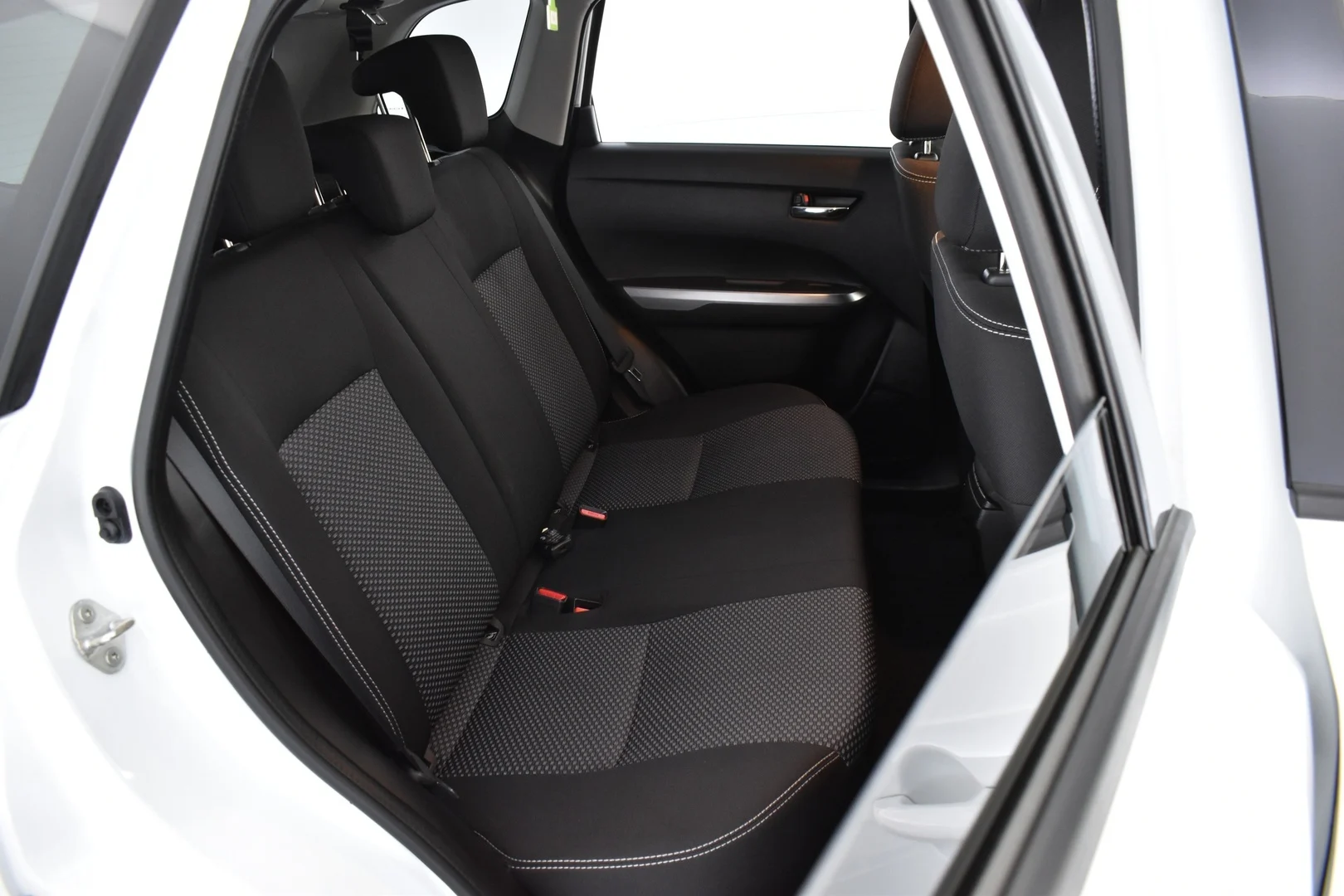 Car Image - 2FVtqiU5g0MIvTaj5rfwMJ