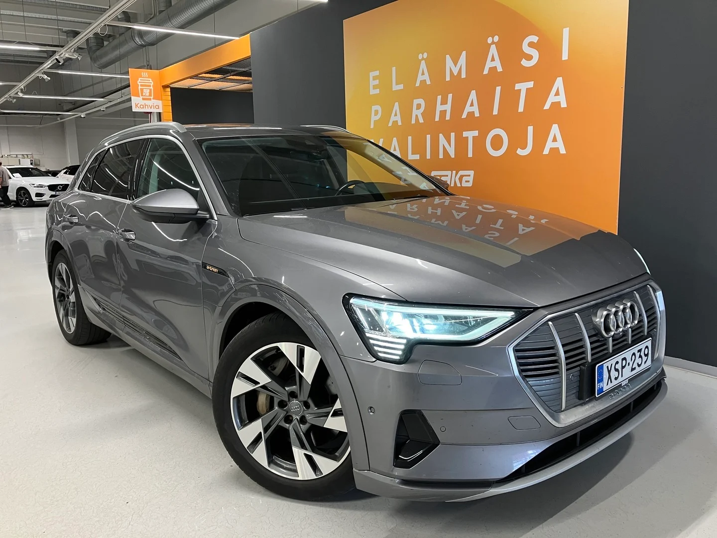 Car Image - 1Fd1T5uJMC3zTMcNtCQD6F