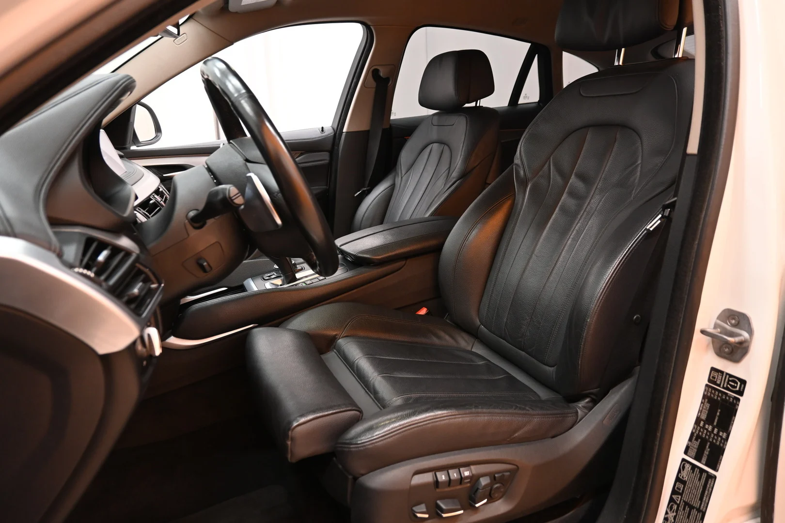Car Image - 4ygo7BU9pEZjZ2DURR0zsG