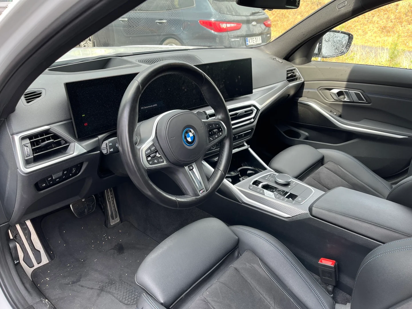 Car Image - 7uGI3cdbWmlKUJeXmqejHE