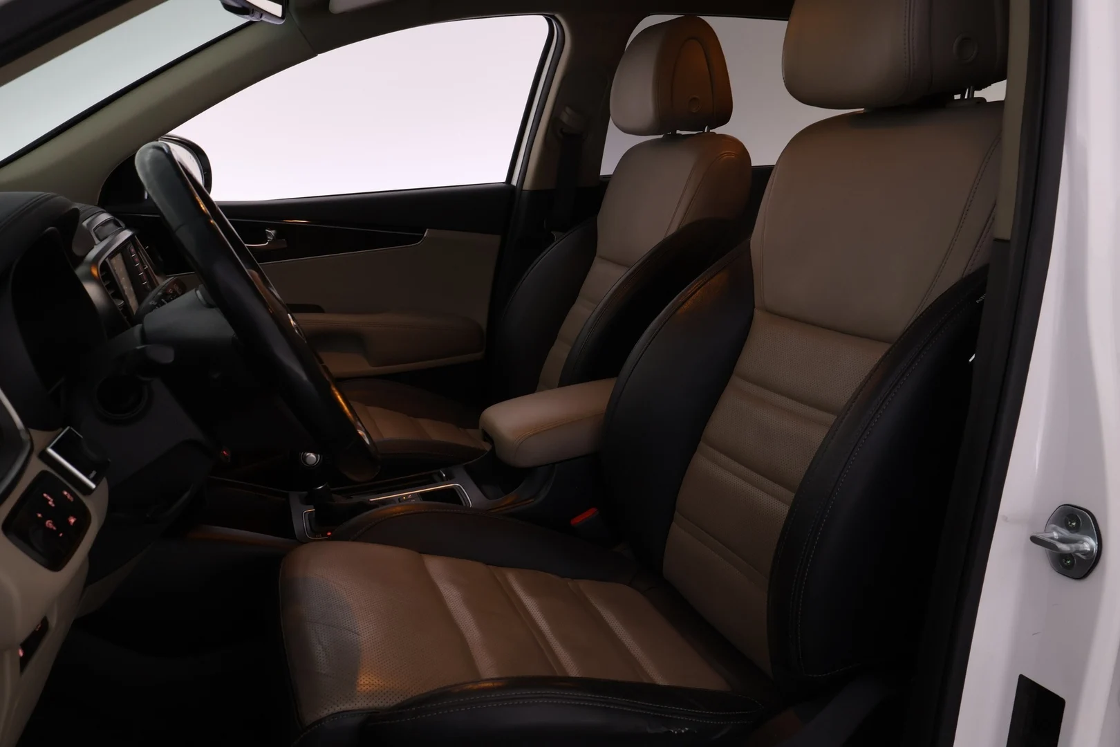 Car Image - 3yFtp4Fs87lk0HK9zECILH