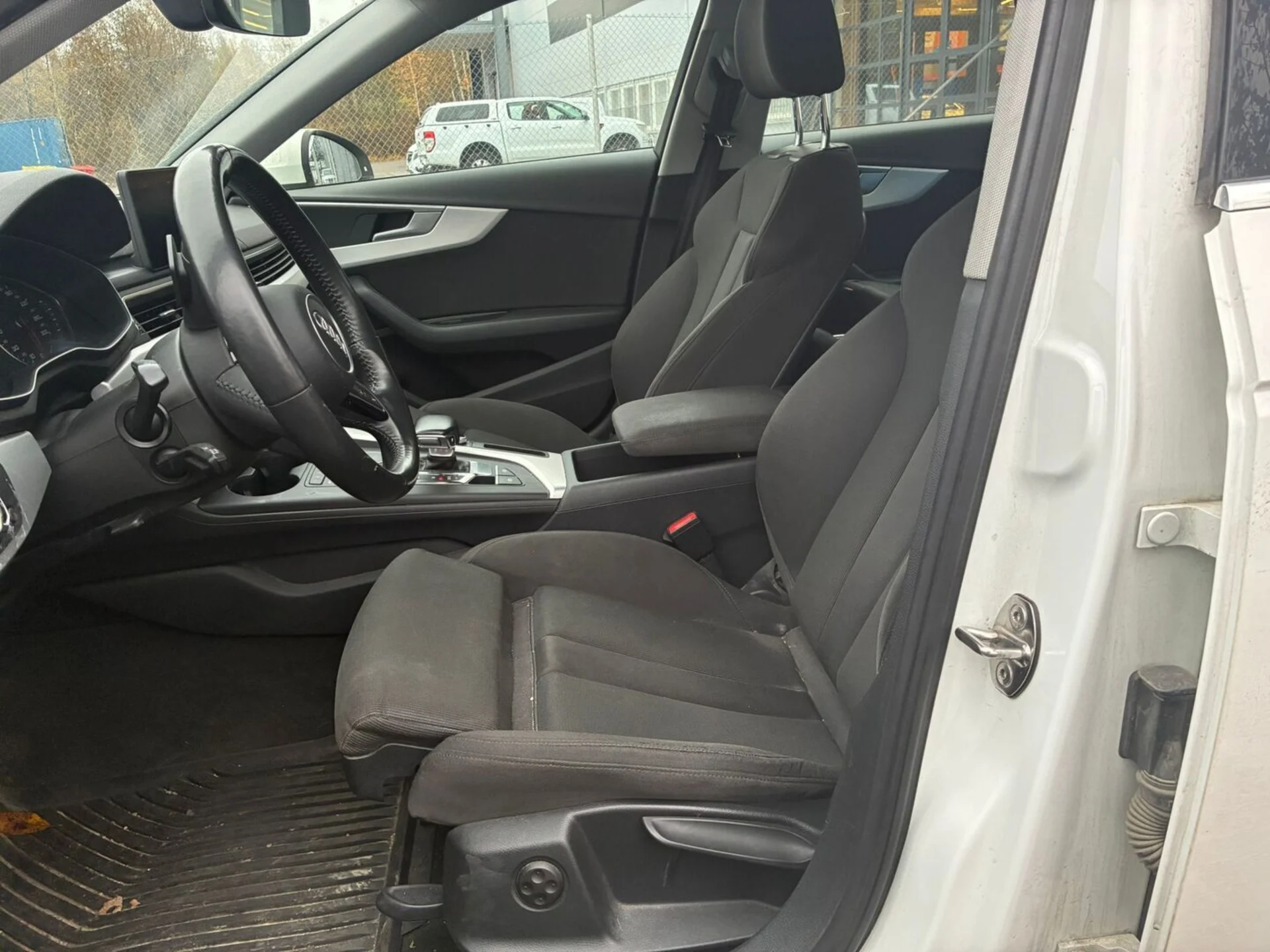 Car Image - 1TjFEu8CoeevzwrLQKQyk2