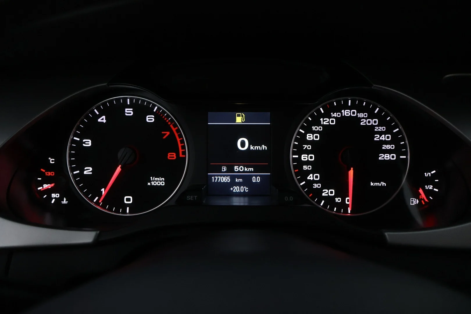 Car Image - 4yAWOpwfoABxyKTb2D34XU