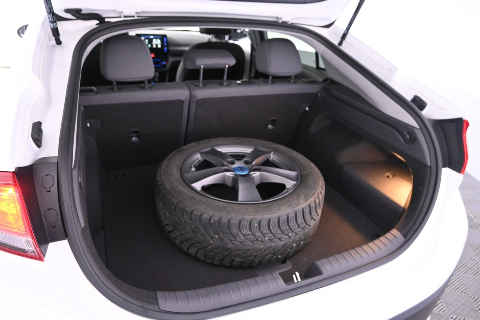 Car Image - 7JnSMN2YvxooveXXDc6ZKw