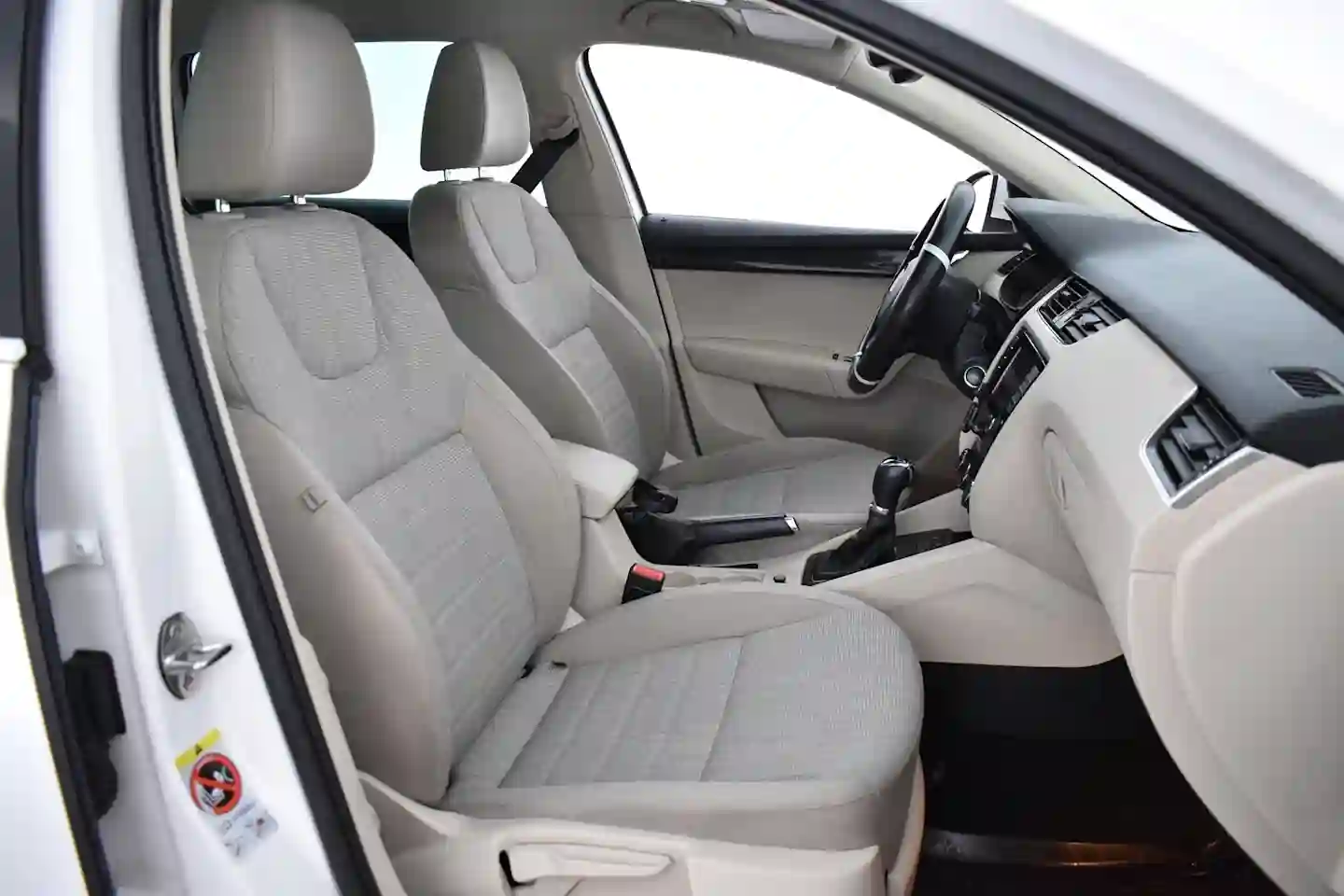 Car Image - 4bSYFC2lZryTqzlsXDJOZC