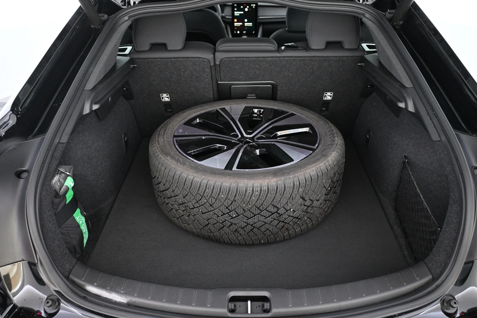 Car Image - 1aJ5UANVnX1uNafFYg8Muz
