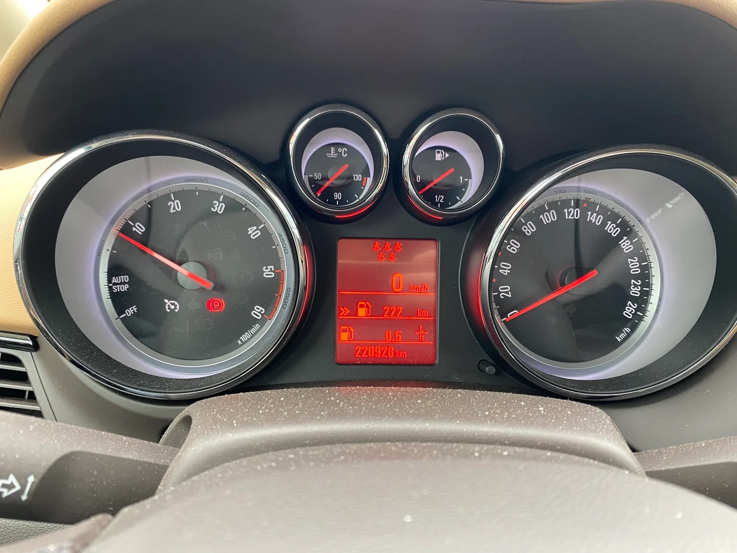 Car Image - nPFw19jPyQoJnSuQHuELd