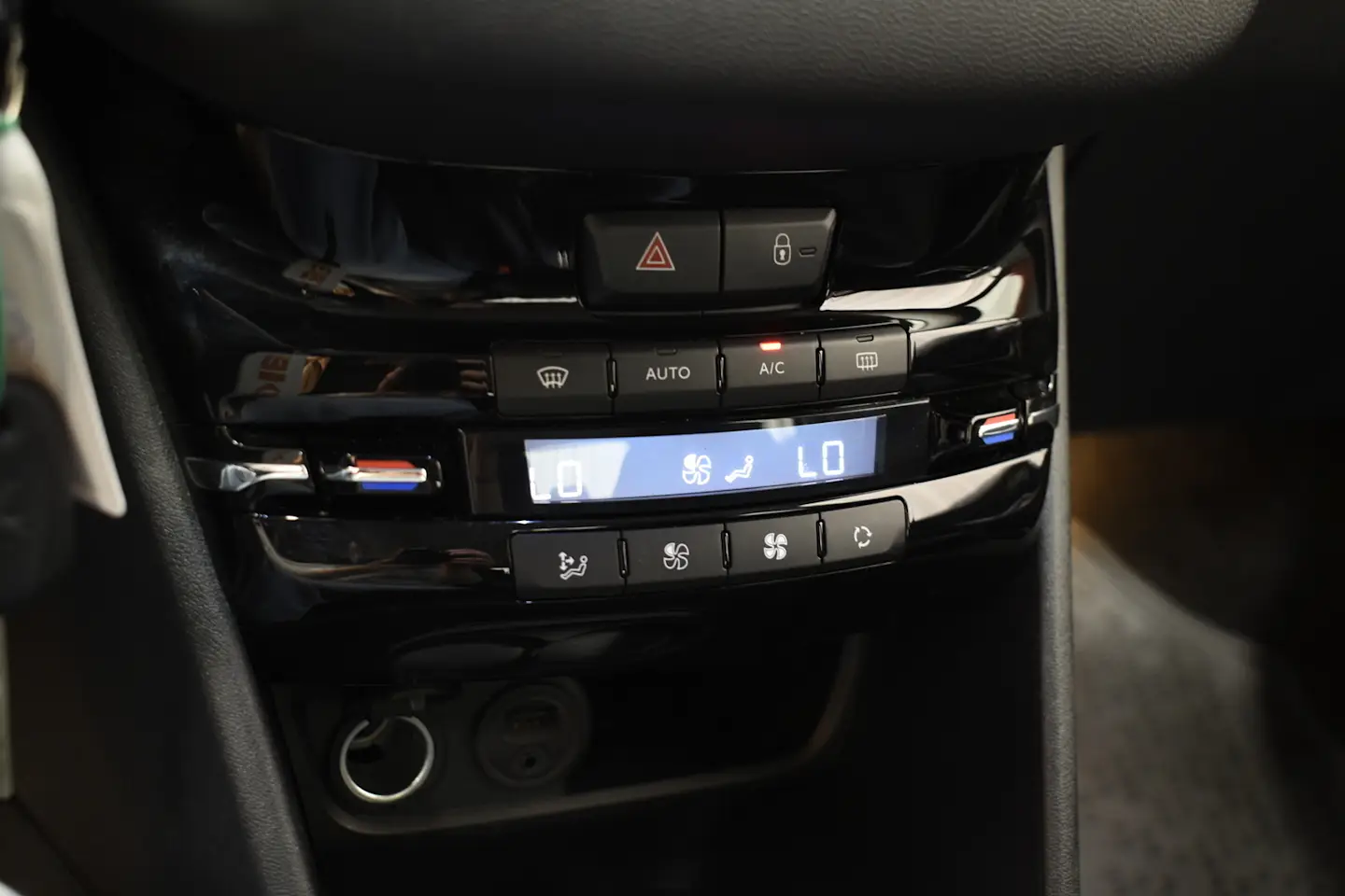 Car Image - g55aktk3Hi26u2NRwwEmV