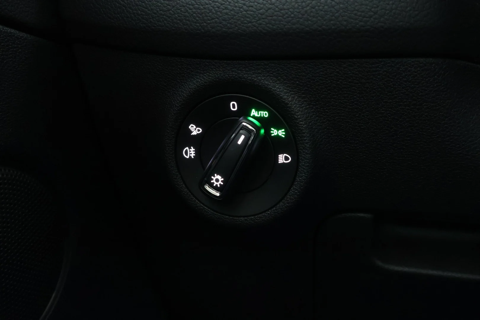 Car Image - 3HtbYTk53HYAIHAaSRhP4G