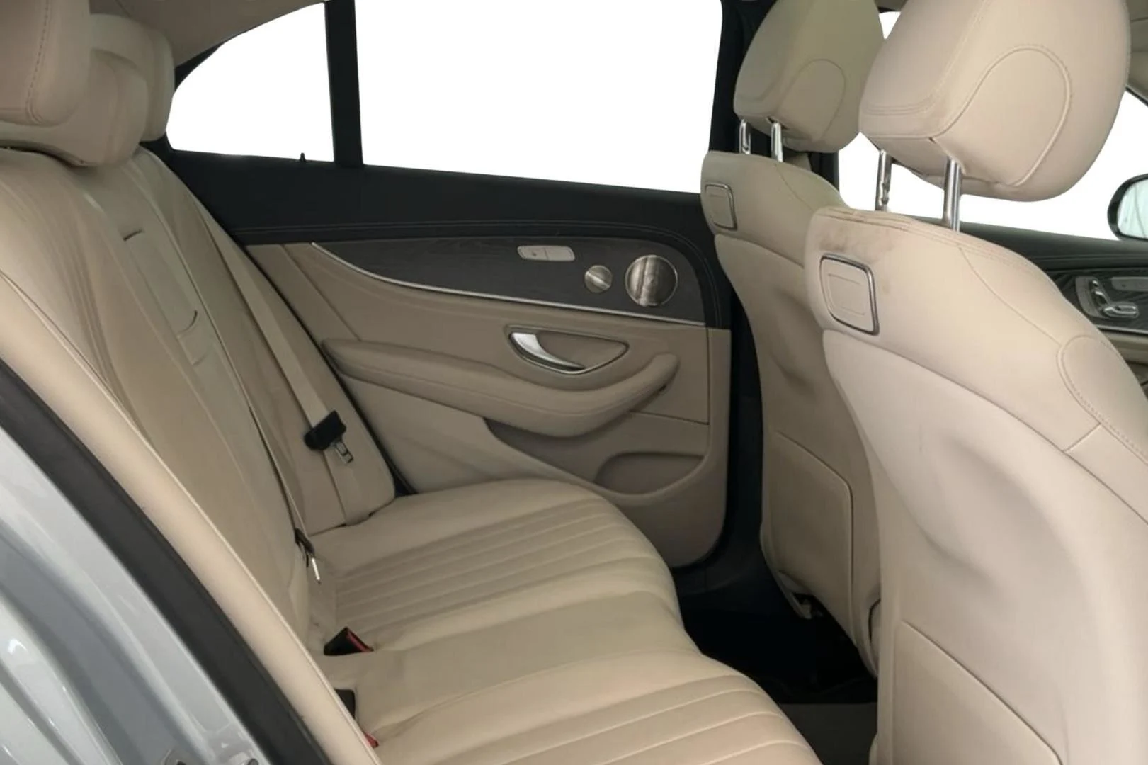 Car Image - 7b23SNwraJ2hfyiJScVgFT