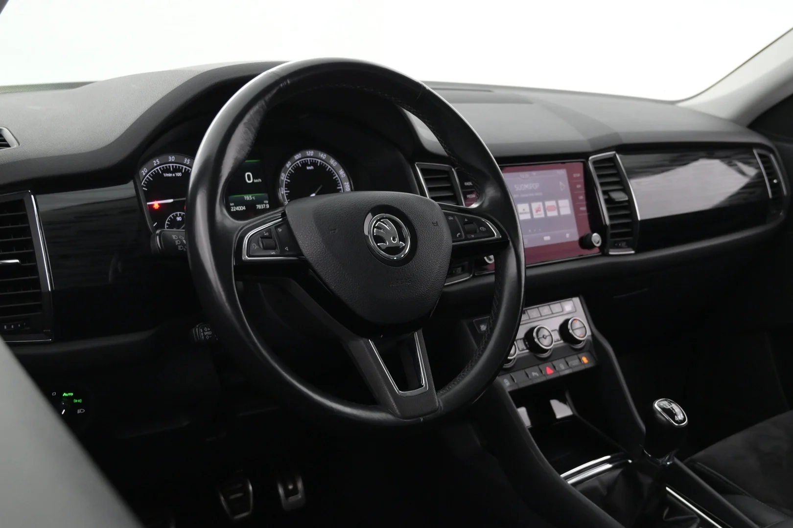 Car Image - 6VAlMILiVP9J8KbHu6L2pJ