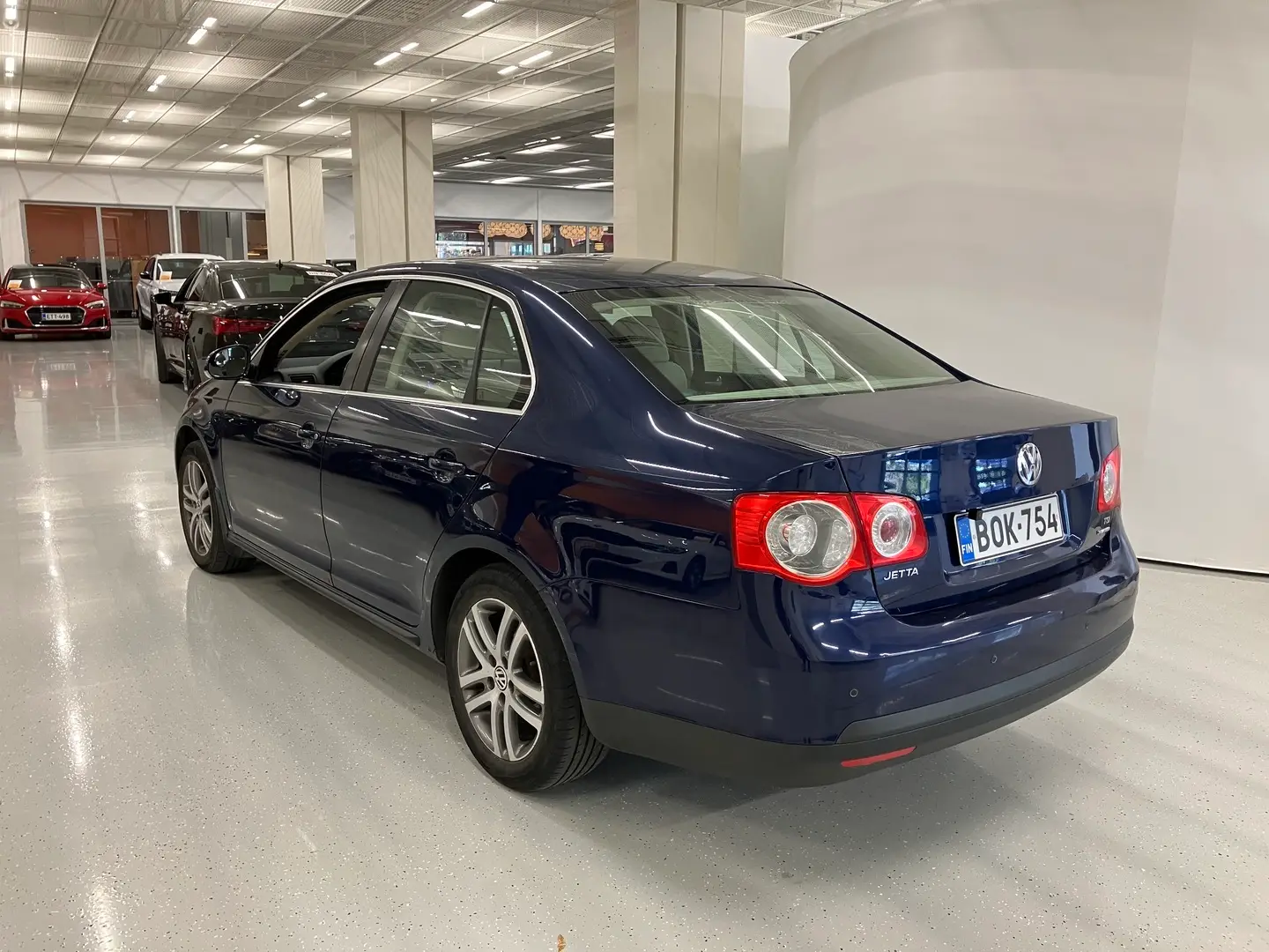 Car Image - RaUaaWJaW7pCJPC9mtwNO