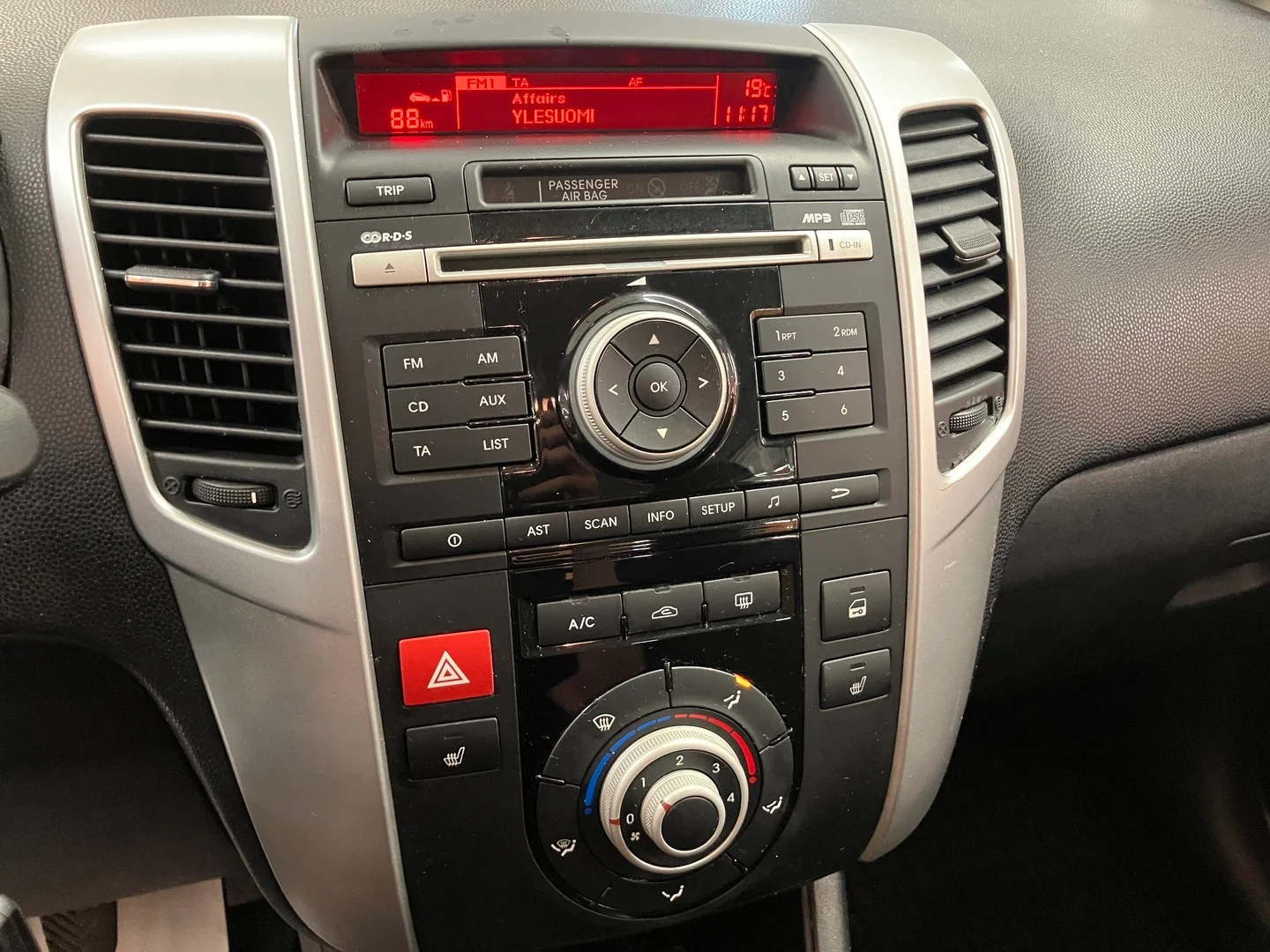 Car Image - 5PT9gTl9C2yMawEC4OMEp5