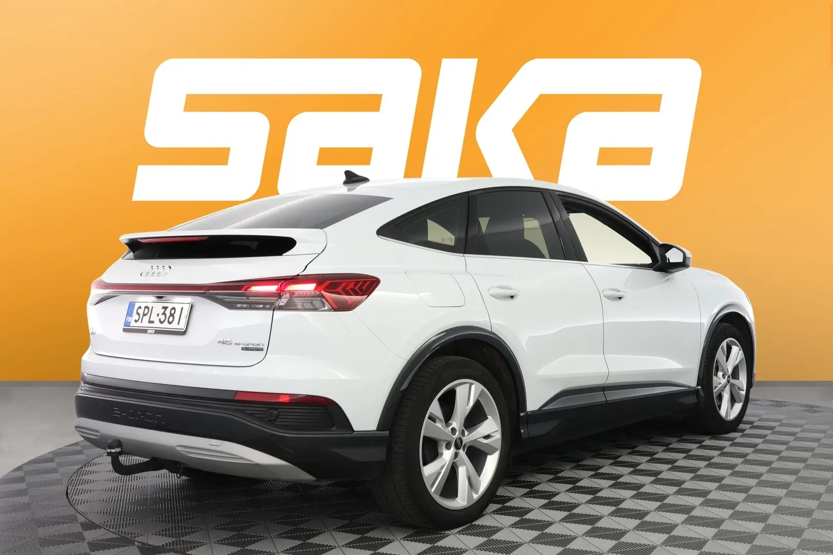 Car Image - DvZBINyq8JNIeirTfnZka