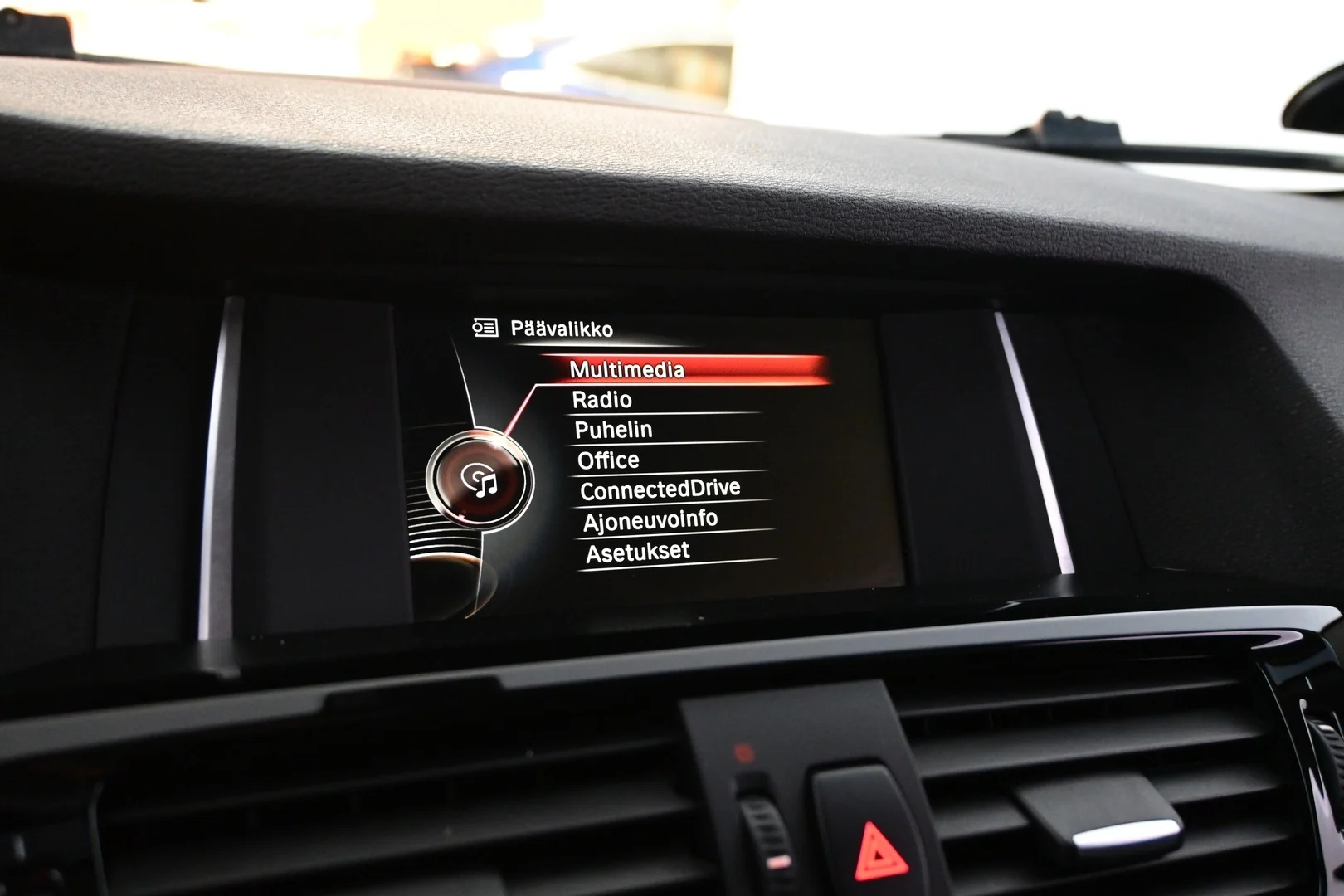 Car Image - tNtecYhoifJ4y0AlMX4ZB