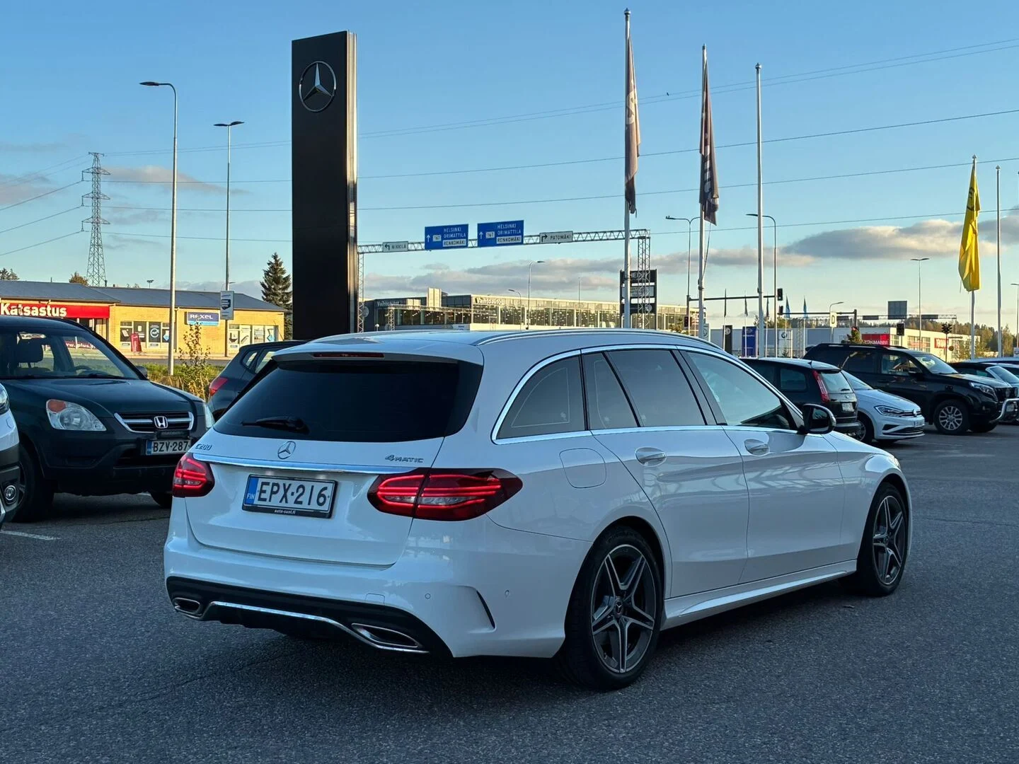 Car Image - 4tRMWqBc4VG0KAROsL8X4C