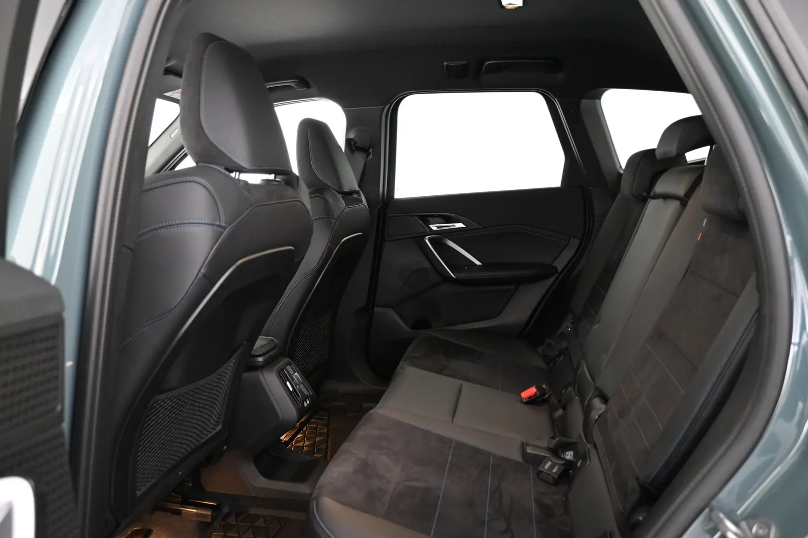 Car Image - 8UoyETj0ghXrX5uJyuiPC