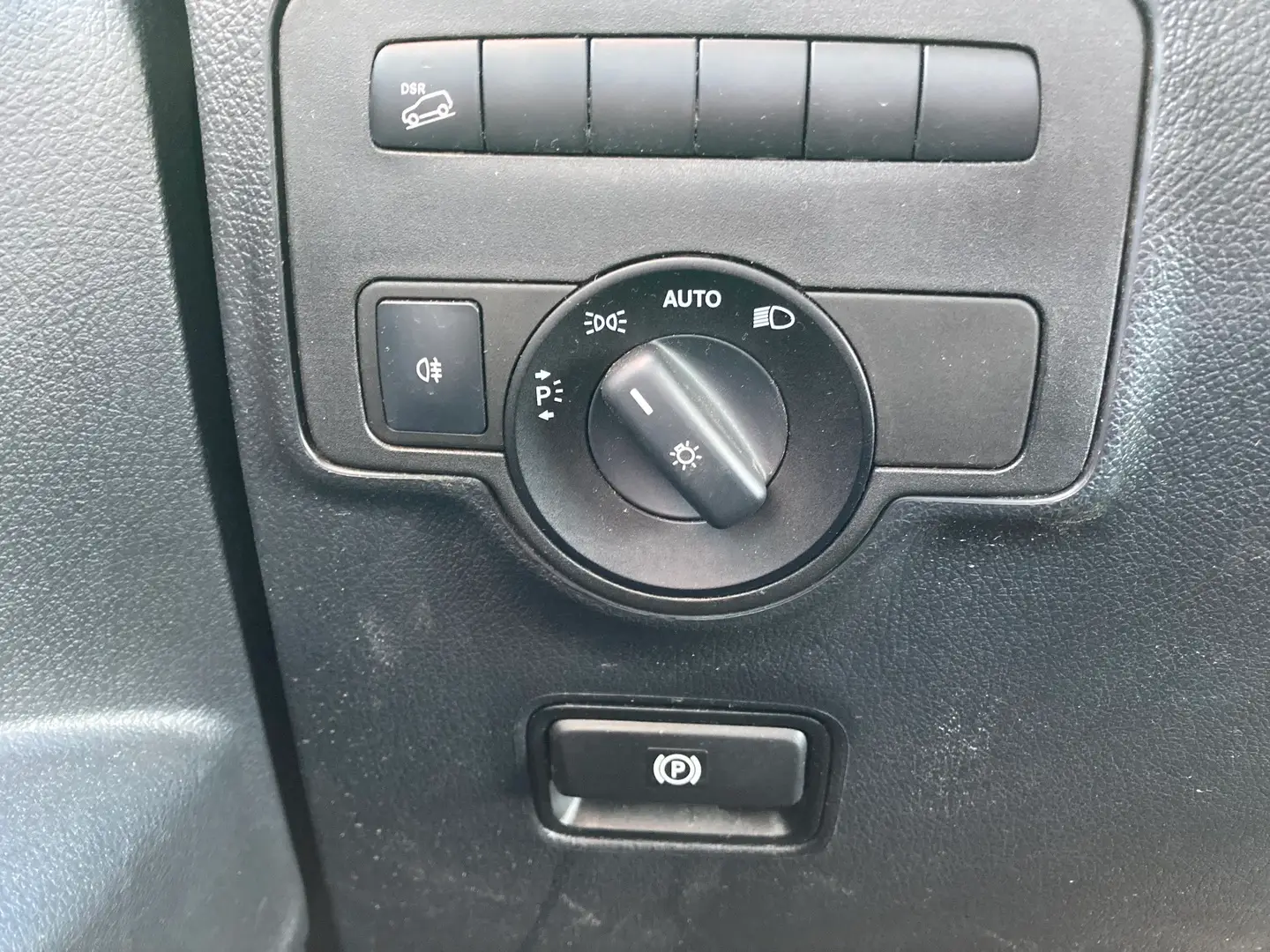 Car Image - 4HzYnRD6zYKN0SsPyLRxxw