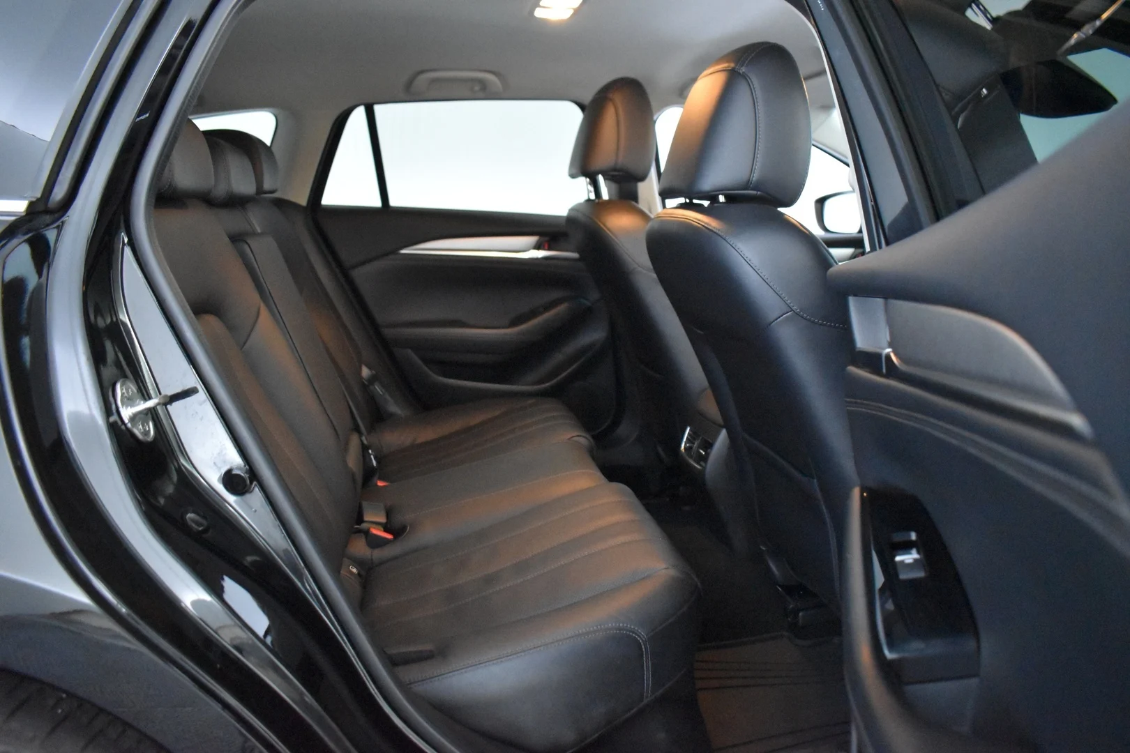 Car Image - 7tyFHXKC4OcuDqEptHi0Z7