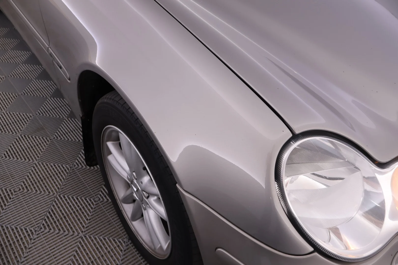 Car Image - 5S2TmLzTJHgTYwSjNiIb3d