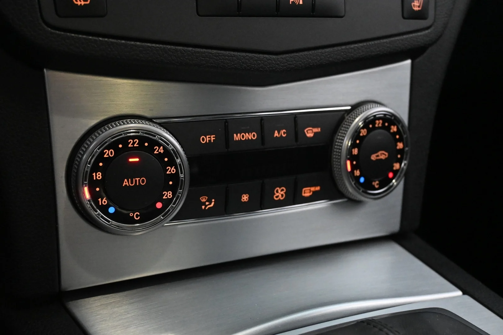 Car Image - 2uSTUyxaThj2RpPXIGzKLA